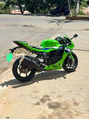 KAWASAKI NINJA ZX-6R KAWASAKI NINJA ZX-6R